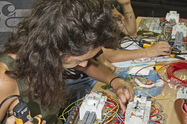 ISTS-2024-HABILIT-ELEC-COM-VALENCE-3-scaled